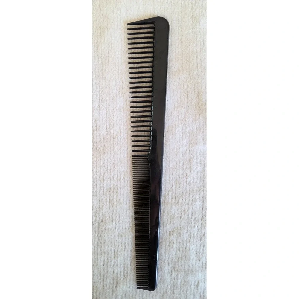 Lot of 9 Hairdressing Combs & Styling Tools‎ – Rat Tail, Tint Brushes, Wide/Fine